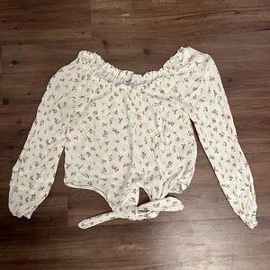 Hollister long sleeve flower shirt . size: small